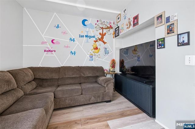 105 E 22nd Street, Paterson, NJ 07514