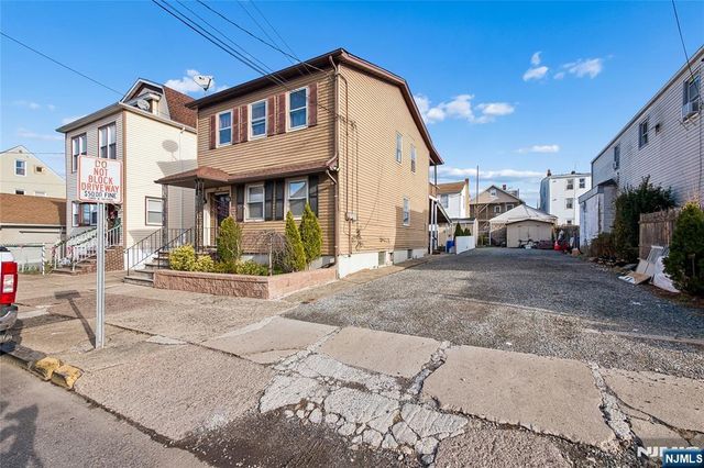 105 E 22nd Street, Paterson, NJ 07514