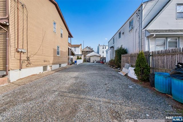 105 E 22nd Street, Paterson, NJ 07514