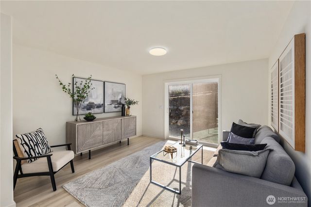 1032 1 Guard Street, Friday Harbor, WA 98250