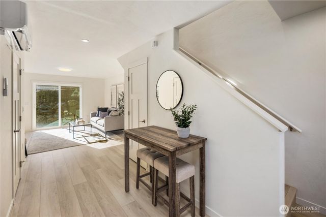 1032 1 Guard Street, Friday Harbor, WA 98250