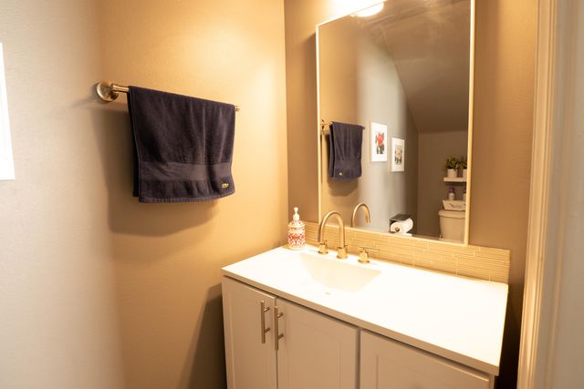 5463 Queenship Court, Greenacres, FL 33463