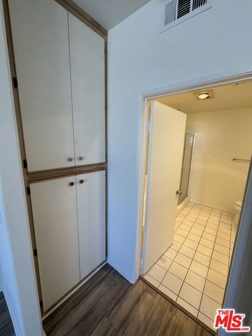 1240 S Corning Street 308, Los Angeles, CA 90035