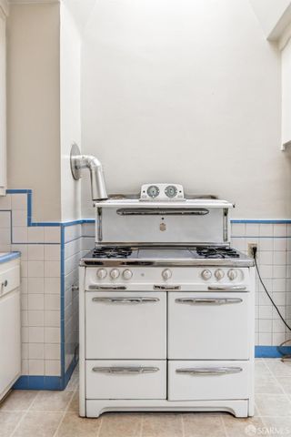 2532 Cabrillo Street, San Francisco, CA 94121