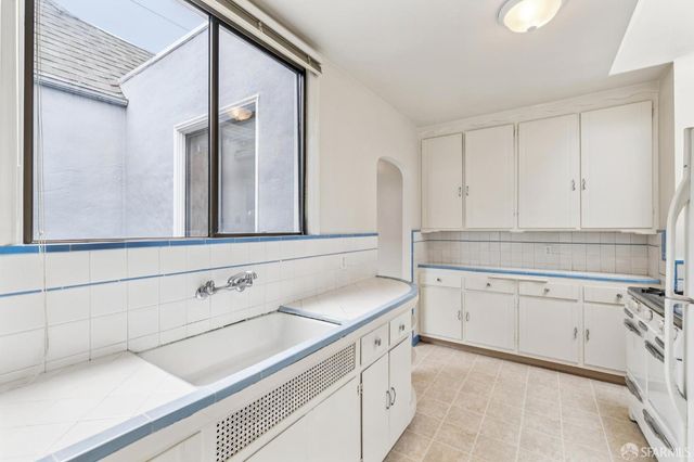 2532 Cabrillo Street, San Francisco, CA 94121