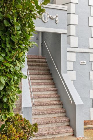 2532 Cabrillo Street, San Francisco, CA 94121