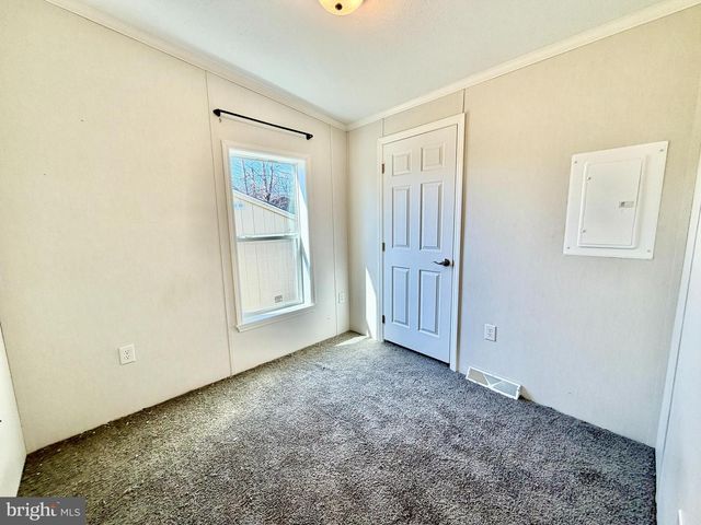 201 JOHNSON DR, Fairless Hills, PA 19030