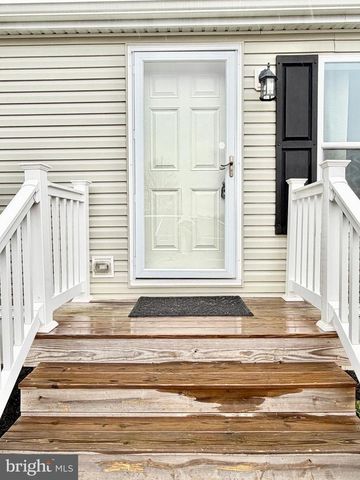 201 JOHNSON DR, Fairless Hills, PA 19030