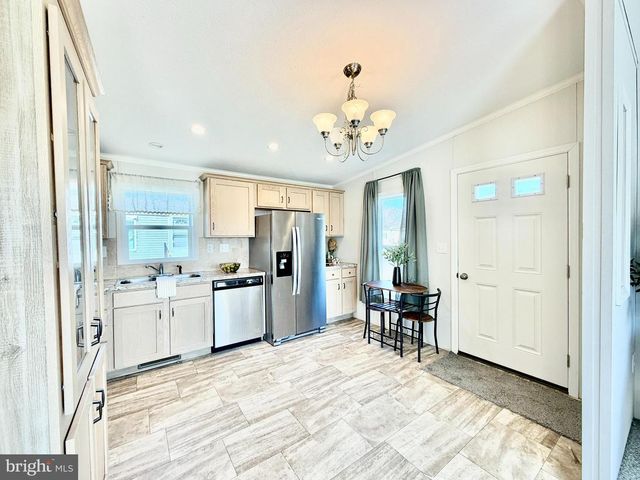 201 JOHNSON DR, Fairless Hills, PA 19030