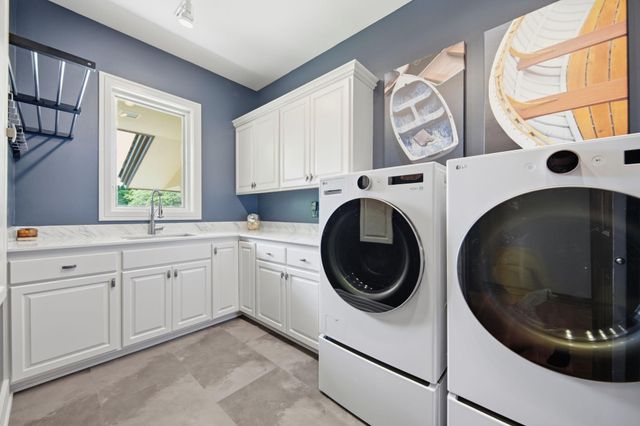 28010 Boulder Bridge Drive, Excelsior, MN 55331