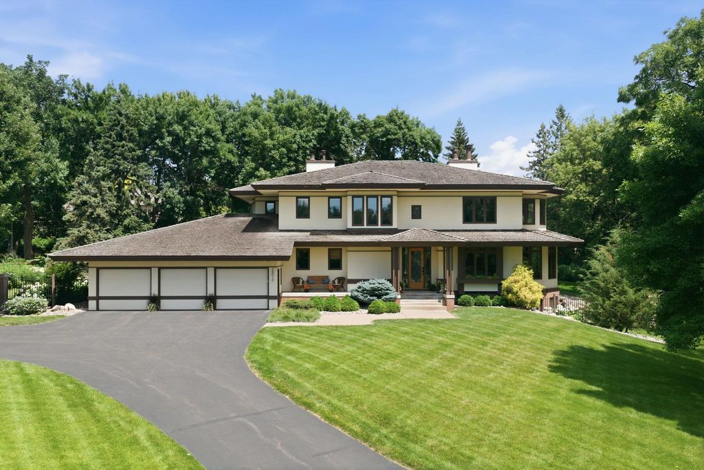 28010 Boulder Bridge Drive, Excelsior, MN 55331