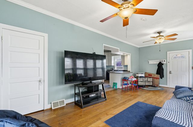 618 W Putnam Street, Princeton, IL 61356