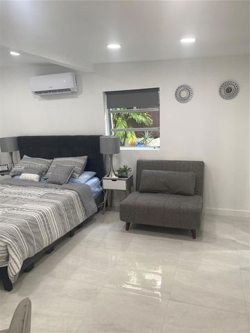 1710 Michigan Ave Guest House, Miami Beach, FL 33139