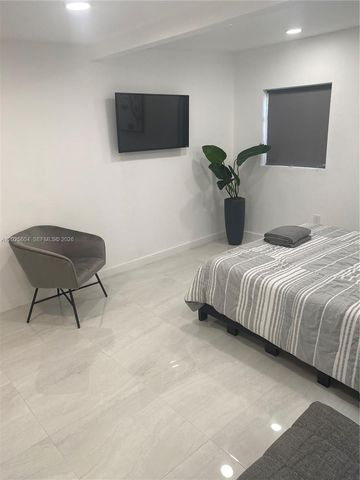 1710 Michigan Ave Guest House, Miami Beach, FL 33139