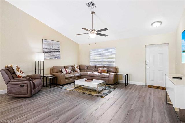 2122 25th ST, Cape Coral, FL 33914