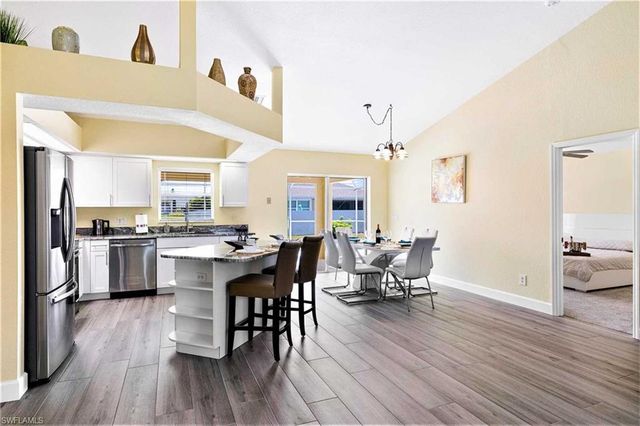 2122 25th ST, Cape Coral, FL 33914