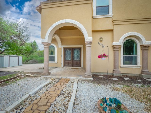 12275 Grapevine St, San Antonio, TX 78245