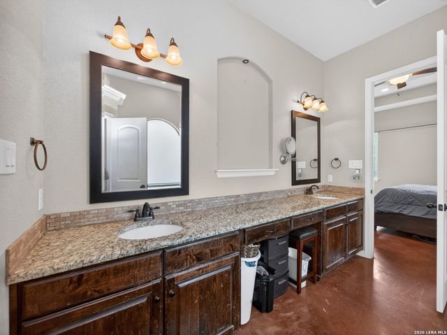 12275 Grapevine St, San Antonio, TX 78245