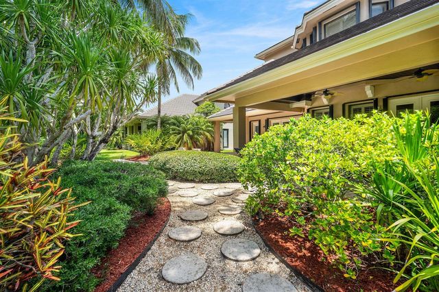 10380 Trianon Place, Wellington, FL 33449