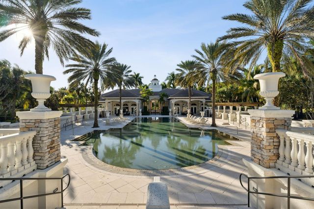 10380 Trianon Place, Wellington, FL 33449