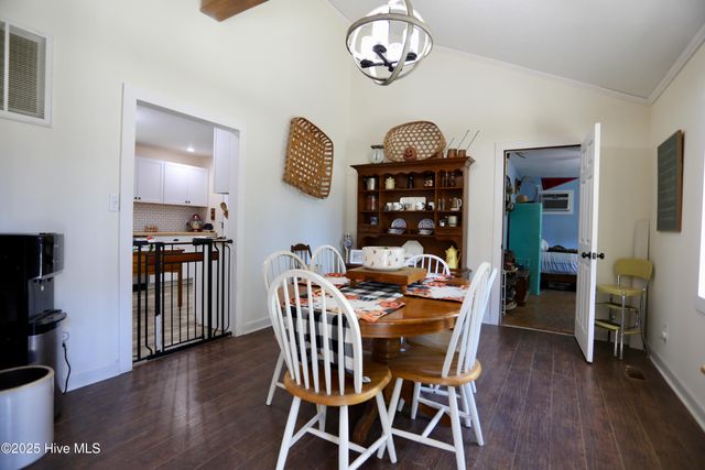 104 E Devonshire Avenue, West End, NC 27376