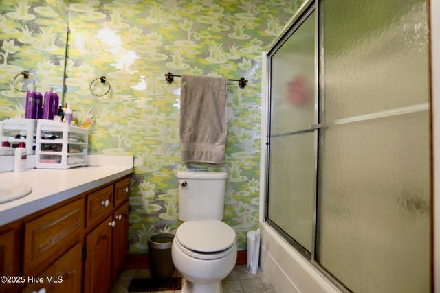 104 E Devonshire Avenue, West End, NC 27376