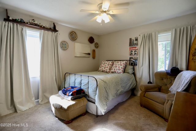 104 E Devonshire Avenue, West End, NC 27376