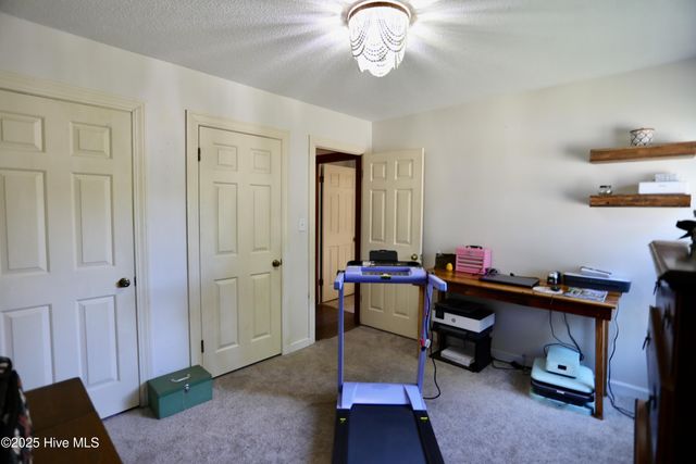 104 E Devonshire Avenue, West End, NC 27376