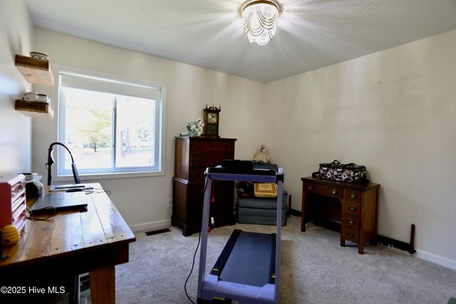 104 E Devonshire Avenue, West End, NC 27376