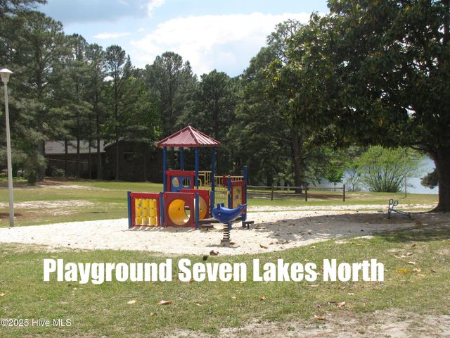 104 E Devonshire Avenue, West End, NC 27376