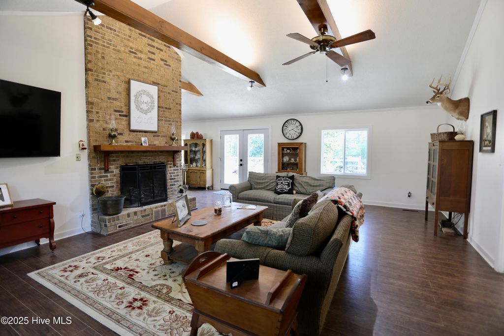 104 E Devonshire Avenue, West End, NC 27376