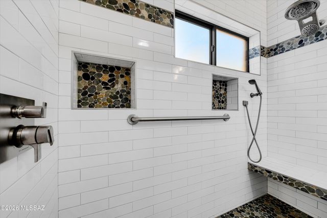 374 S Avenida De Las Sabinas, Green Valley, AZ 85614