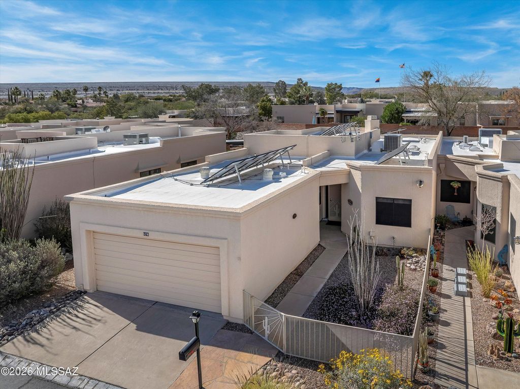 374 S Avenida De Las Sabinas, Green Valley, AZ 85614