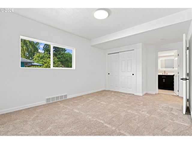 9660 Se 43RD Ave, Milwaukie, OR 97222
