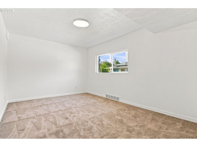 9660 Se 43RD Ave, Milwaukie, OR 97222