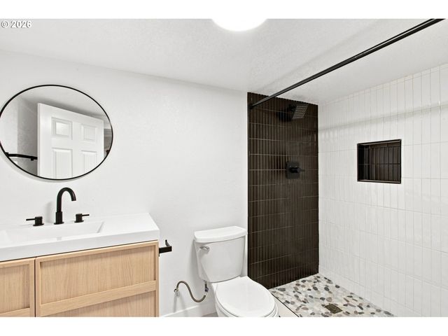 9660 Se 43RD Ave, Milwaukie, OR 97222