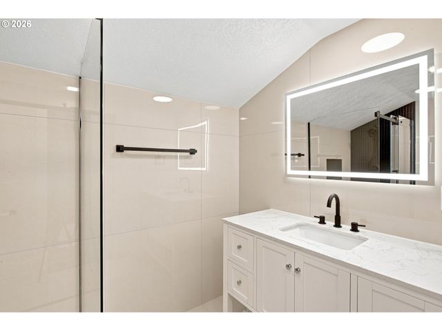 9660 Se 43RD Ave, Milwaukie, OR 97222