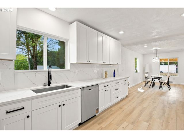 9660 Se 43RD Ave, Milwaukie, OR 97222