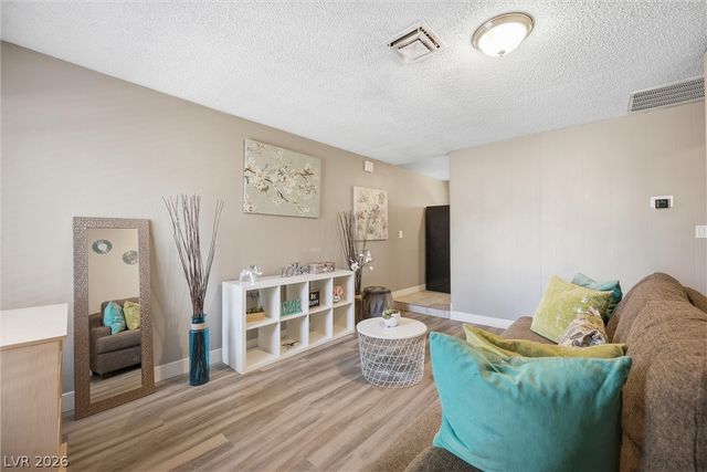 3907 Visby Lane, Las Vegas, NV 89119