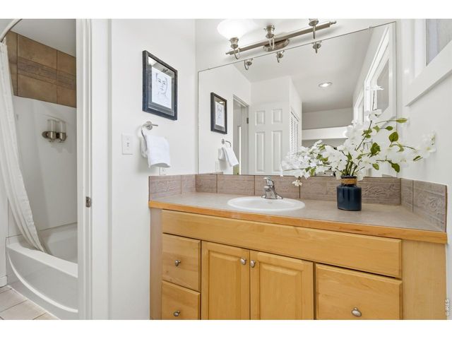 1907 Waters Edge St E, Fort Collins, CO 80526