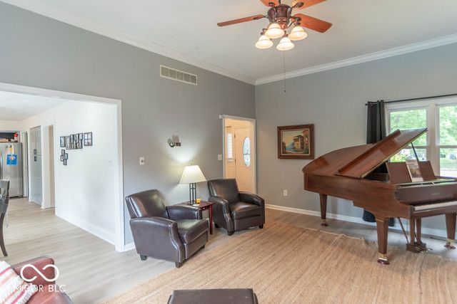 11735 Grenadier Lane, Indianapolis, IN 46229