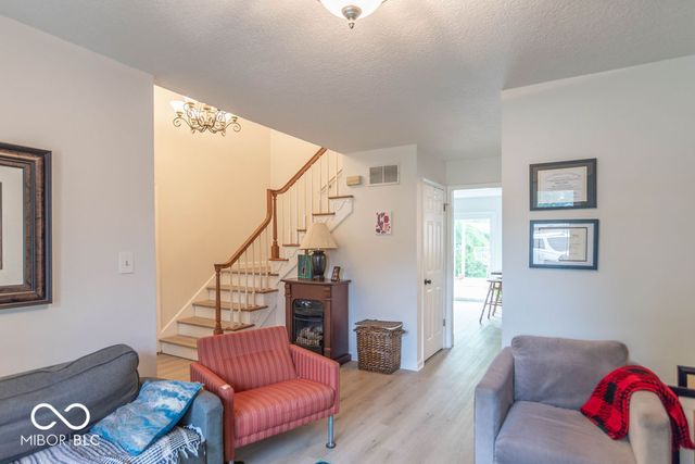 11735 Grenadier Lane, Indianapolis, IN 46229