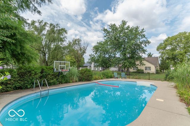 11735 Grenadier Lane, Indianapolis, IN 46229