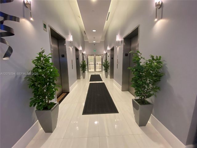 1200 Brickell Bay Drive 2303, Miami, FL 33131