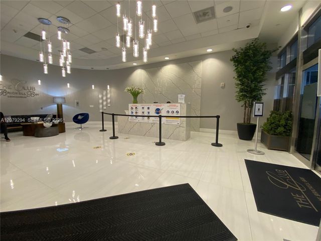 1200 Brickell Bay Drive 2303, Miami, FL 33131