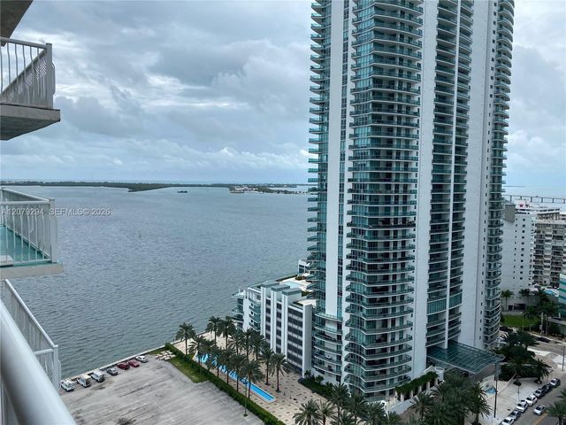 1200 Brickell Bay Drive 2303, Miami, FL 33131