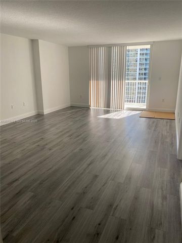 1200 Brickell Bay Drive 2303, Miami, FL 33131