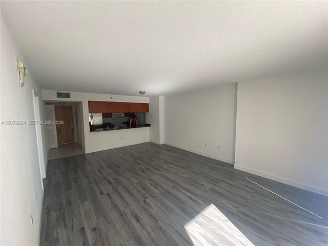 1200 Brickell Bay Drive 2303, Miami, FL 33131