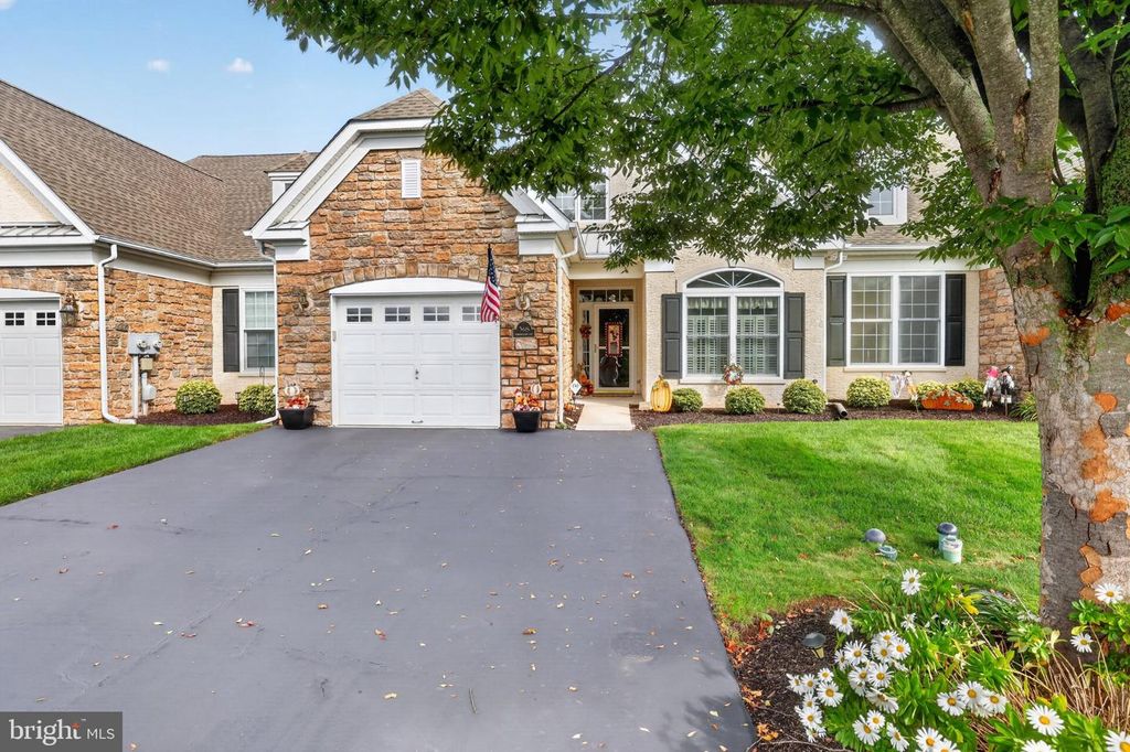 368 HARRINGTON WAY, SOUDERTON, PA 18964 — photo 2
