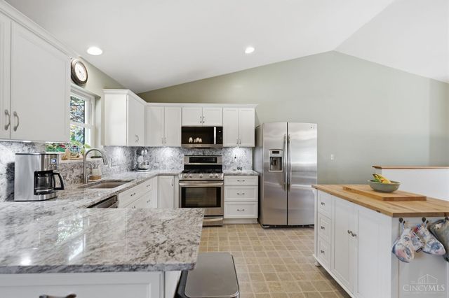 8818 Morganraiders Lane, Sycamore Twp, OH 45236